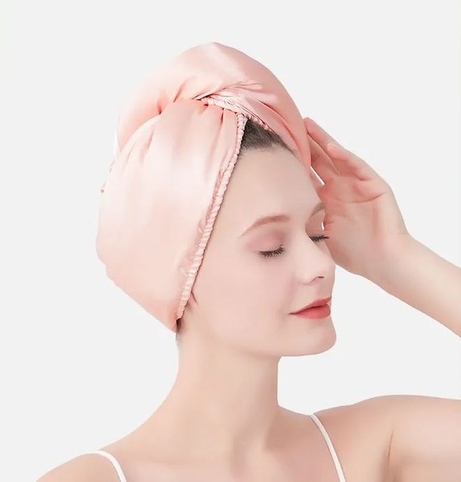 好？10分钟轻松养成女明星「绸缎发」新葡京娱乐城洗完头自然风干还是吹干(图8)