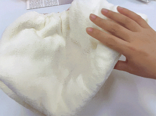 好？10分钟轻松养成女明星「绸缎发」新葡京娱乐城洗完头自然风干还是吹干(图4)